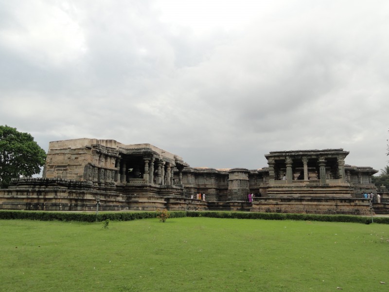 Halebid temple Hoysala architecture