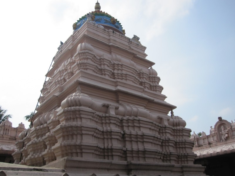Gopuram, Mopidevi temple