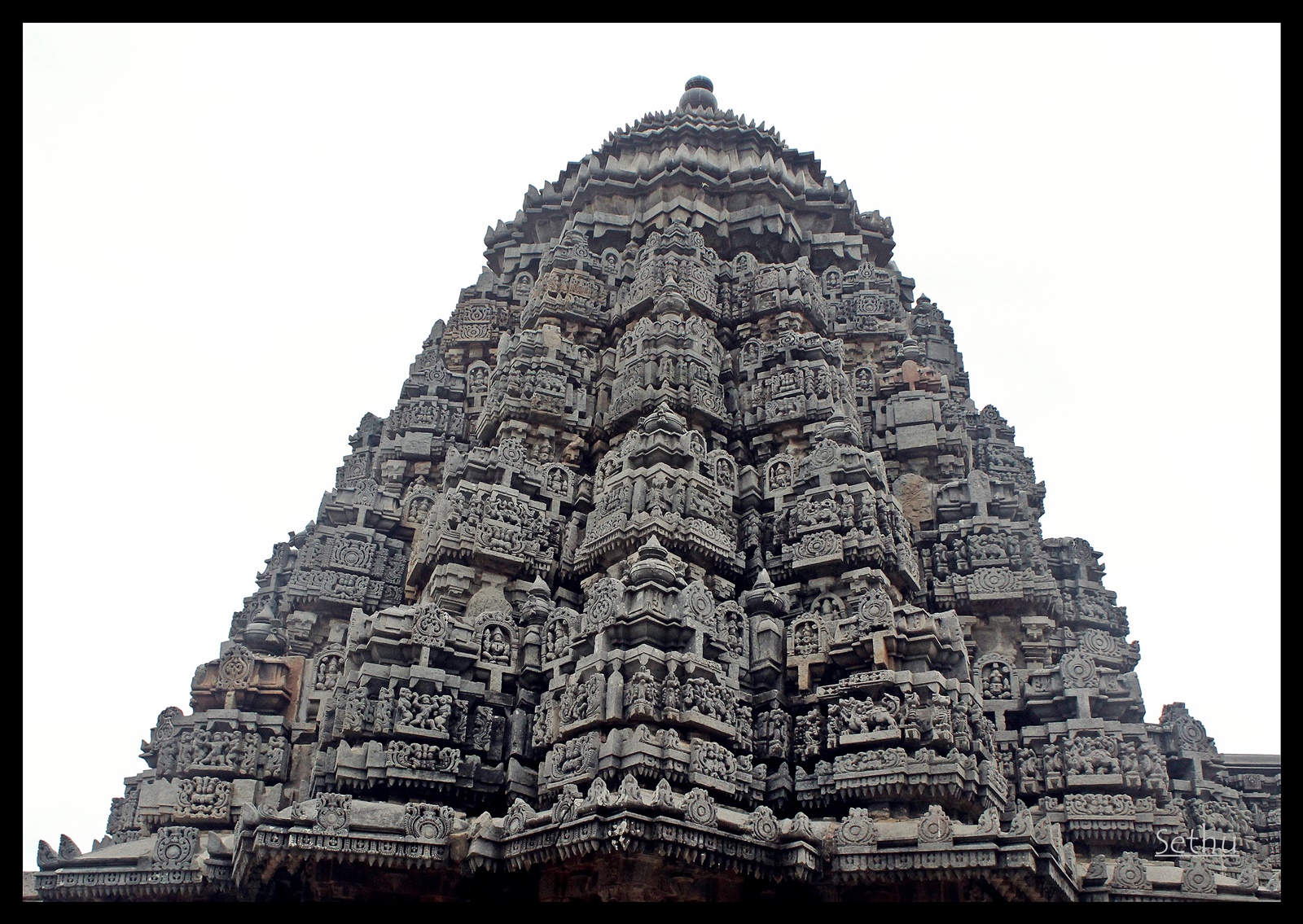 Somanathapura-Chennakeshava-Temple-gopuram